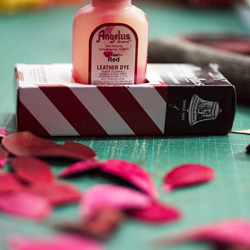 The dye Angelus Leather Dye petals, leather, rose, create, workshop, learn, handmade