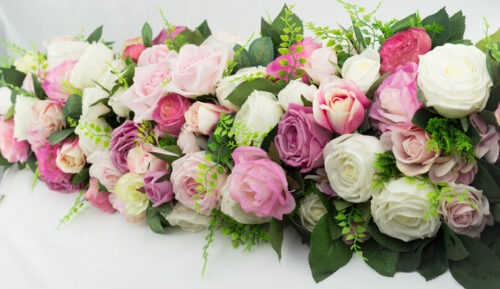 Wedding decoration, reception decor, table runner, roses, wedding flowers
